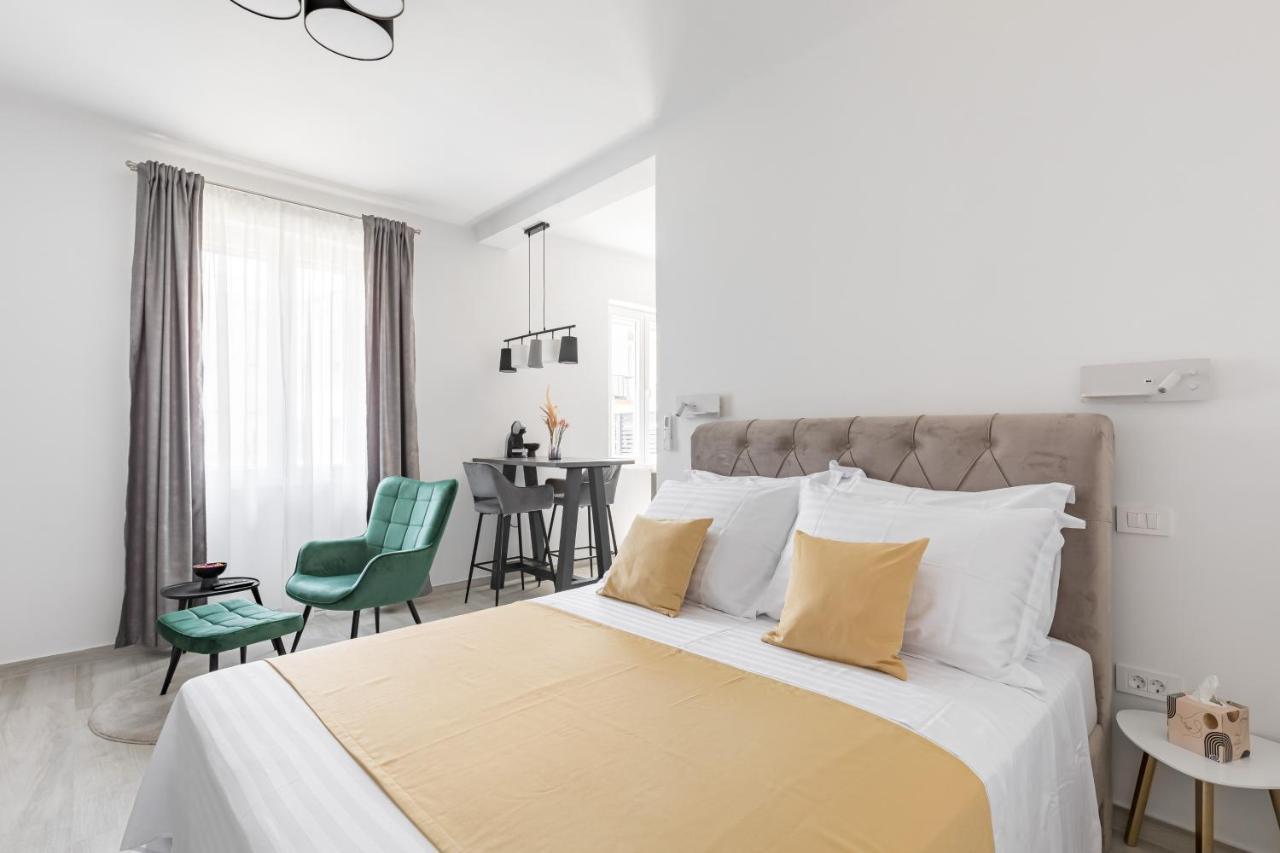 Studio Apartment Home Split Bagian luar foto