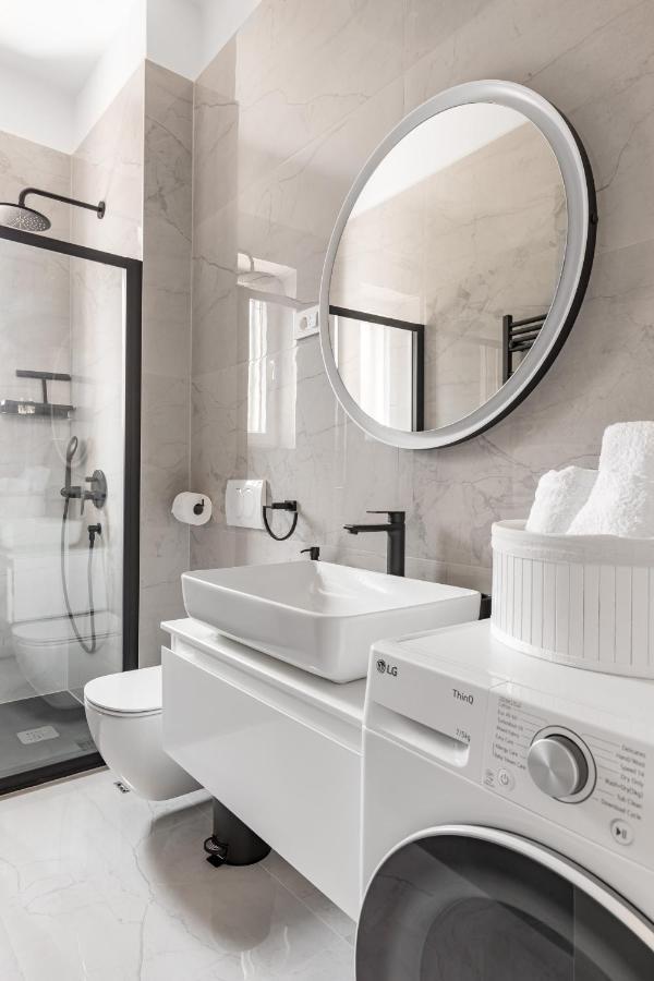 Studio Apartment Home Split Bagian luar foto